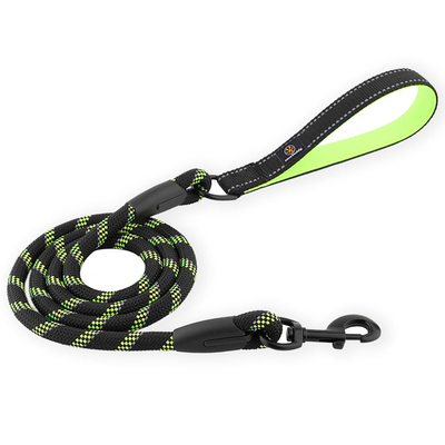 Dog Leash Heavy Duty, Comfortable Padded Handle, Highly Reflective Threads Dog Leash for Large Dogs
