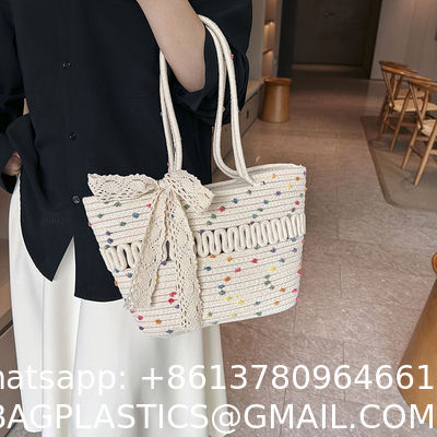 New Large Straw Raffia Handbag For Women 2 Colors Casual Beach Bag Handmade Crocheted Wicker With Open Closure Chain Decoration