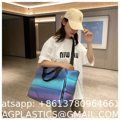 Luxury Jelly Beach PVC Tote Bag For Women Custom Designed Fashionable Shopping Handbag With Logo Vinyl Bag Handles Sports Clear PVC Tote Bags