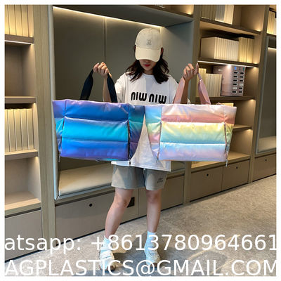 Luxury Jelly Beach PVC Tote Bag For Women Custom Designed Fashionable Shopping Handbag With Logo Vinyl Bag Handles Sports Clear PVC Tote Bags