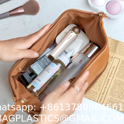 Customized New Arrival Luxury Portable Pu Large White Leather Travel Toiletry Storage Makeup Cosmetic Bags With Logo