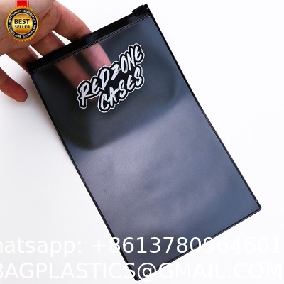 Customized Brand Logo Fashion Mobile Phone Case For IPhone Mobile Phone Charging Line PVC Plastic Packaging
