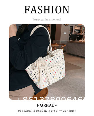 New Large Straw Raffia Handbag For Women 2 Colors Casual Beach Bag Handmade Crocheted Wicker With Open Closure Chain Decoration